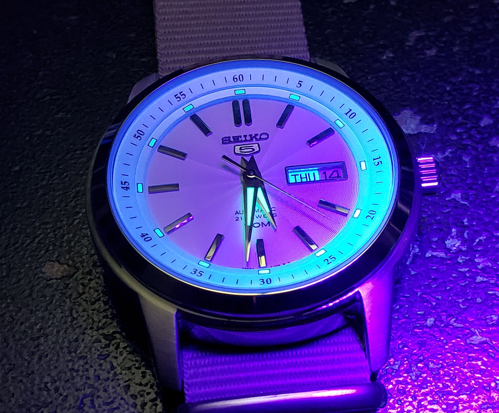 snkm83-04.jpg