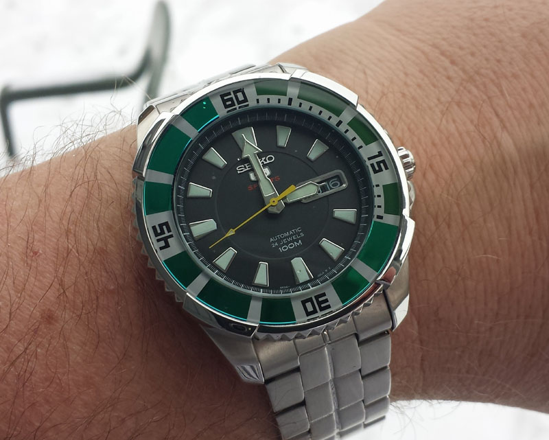 srp205-03.jpg